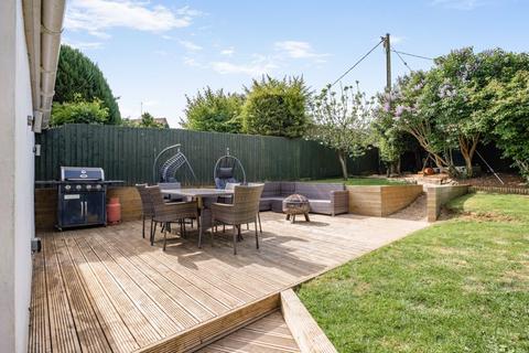 9 Bennett Close, Chacombe, Banbury, OX17 2JZ