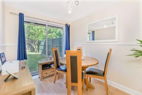 9 Bennett Close, Chacombe, Banbury, OX17 2JZ