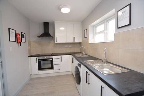 Property to rent, Market Place, Gerrards Cross