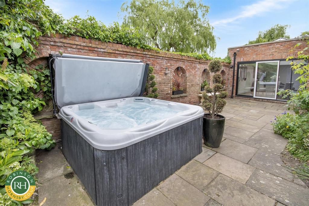 Hot tub