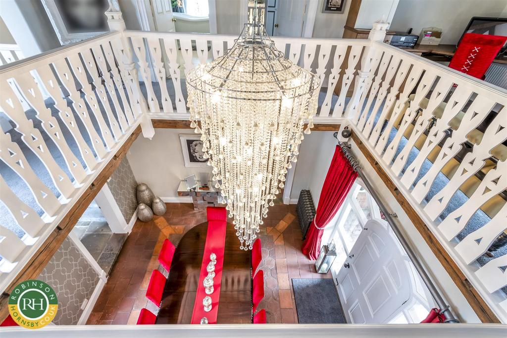 Galleried landing