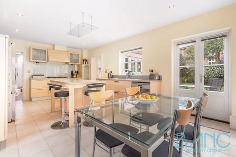 14 Orchid Close, Goffs Oak, Waltham Cross, EN7 5NF