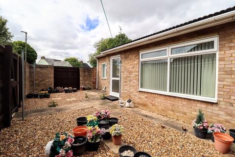 2 Barons Close, Bletchley, Milton Keynes, MK2 2UP