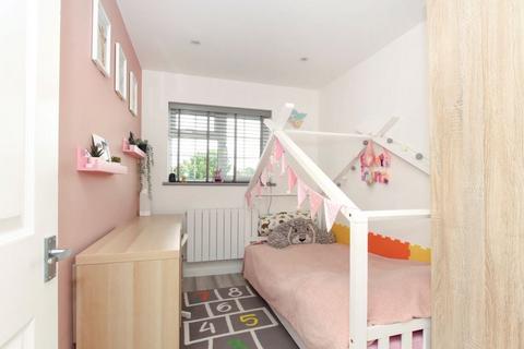 27 Coles Hill, Hemel Hempstead, HP1 3JW
