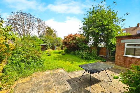 2 Bellfield Avenue, Brightlingsea, Colchester, CO7 0NT