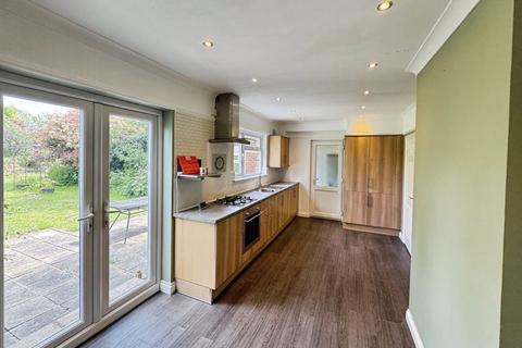 2 Bellfield Avenue, Brightlingsea, Colchester, CO7 0NT