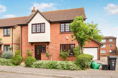 4 bedroom detached house to rent, Grace Close