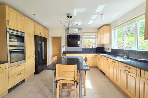 7 bedroom detached house for sale, Elms Road, Harrow Weald