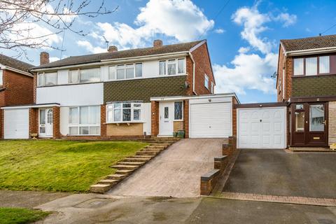 3 bedroom semi-detached house for sale - Rangeways Road, Kingswinford DY6