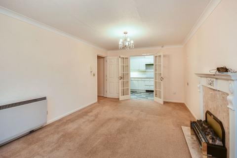 2 bedroom apartment for sale, Fernlea Avenue, Ferndown BH22