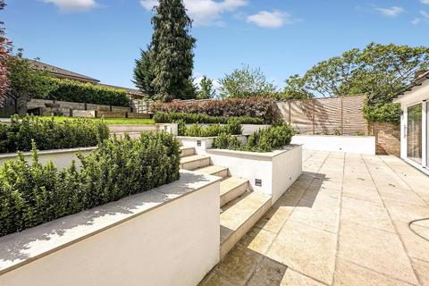 13 Ellenbridge Way, South Croydon, CR2 0EW