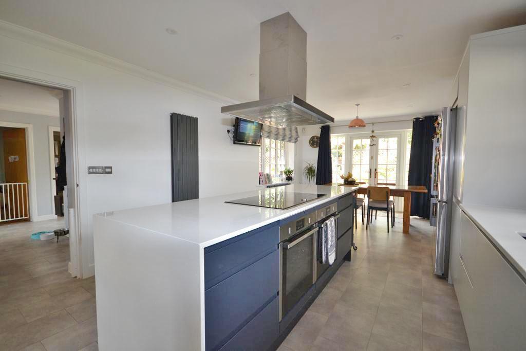Kitchen &amp; Dining Room