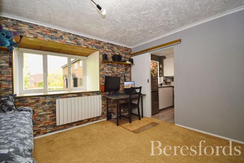 Studio for sale, Blacksmiths Close, Romford, RM6