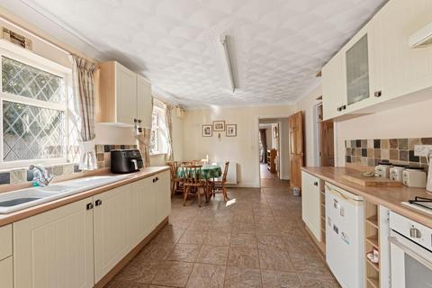 2 bedroom detached bungalow for sale, High Road, Newton-In-The-Isle, Wisbech, Cambs, PE13 5HR