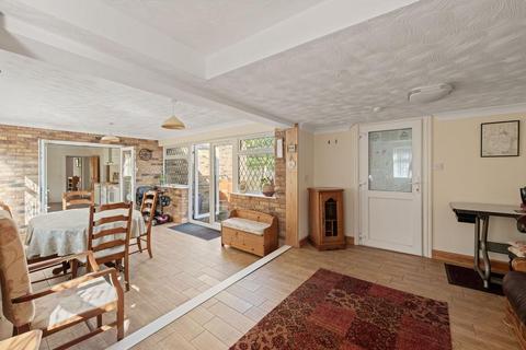 2 bedroom detached bungalow for sale, High Road, Newton-In-The-Isle, Wisbech, Cambs, PE13 5HR