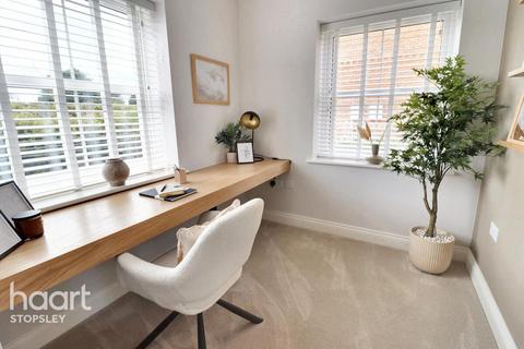 4 bedroom detached house for sale, The Barnsley, Stewkley Village