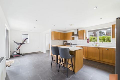 4 Park Kres, St Agnes, TR5 0AL