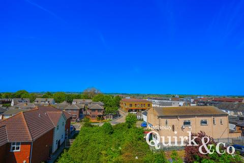 2 bedroom apartment for sale, long Road, Canvey Island, SS8