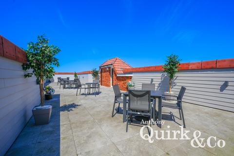 undefined, long Road, Canvey Island, SS8