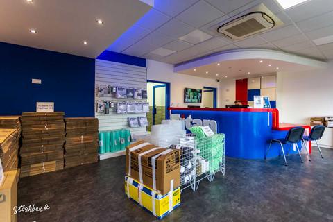 Garage to rent, Highlands Park Stirling Road, Solihull B90