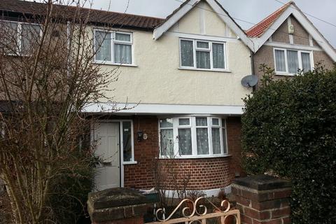 3 bedroom terraced house to rent, Rosedene Avenue Greenford Middlesedx UB6 9SD