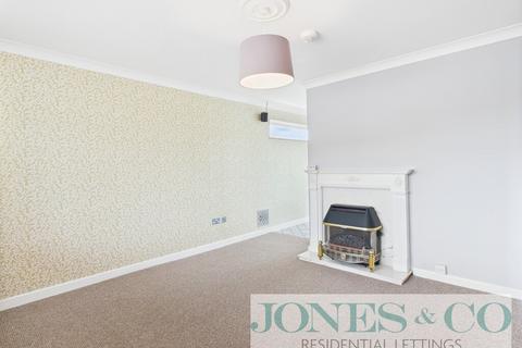 2 bedroom bungalow to rent, Hargham Road