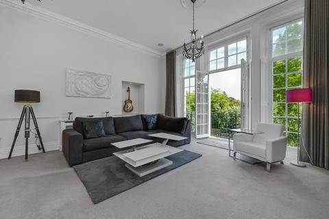 undefined, Sandown House, 1 High Street, Esher, Surrey, KT10