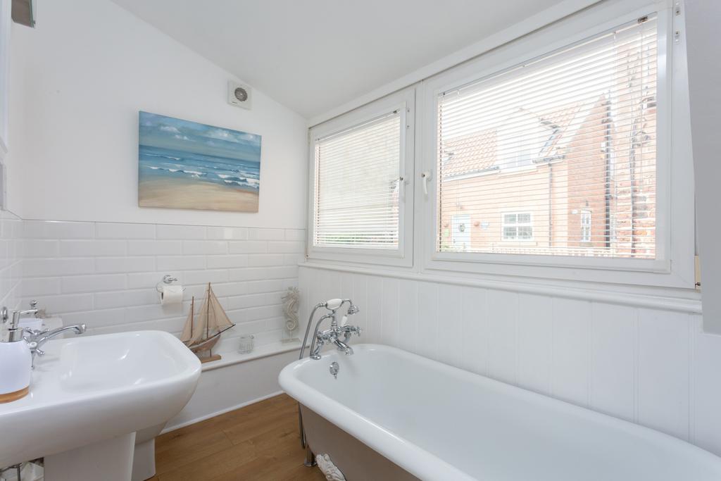 En Suite Bathroom