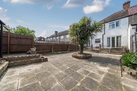 18 Beech Grove, Mitcham, CR4 1LH