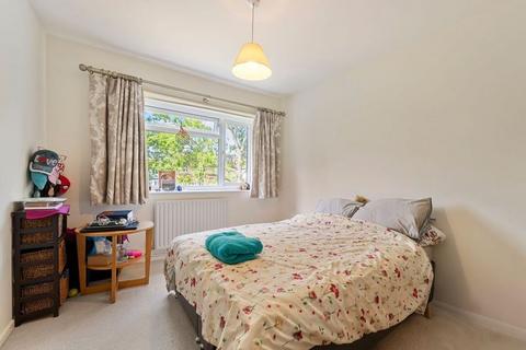 2 bedroom apartment to rent, The Avenue, Surbiton KT5