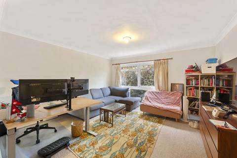 2 bedroom apartment to rent, The Avenue, Surbiton KT5