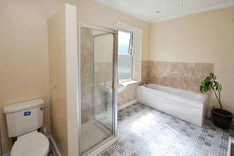 2 bedroom terraced house for sale, Church Street, Glossop SK13