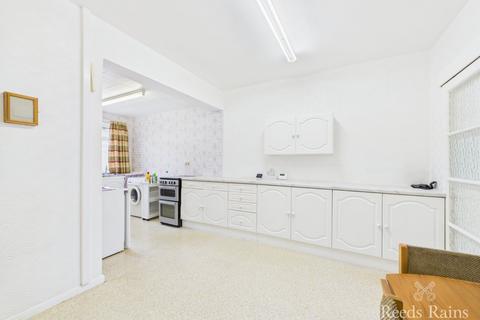 2 bedroom terraced house for sale, Elsternwick Avenue, Hull HU8