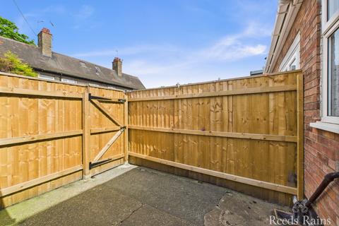 2 bedroom terraced house for sale, Elsternwick Avenue, Hull HU8