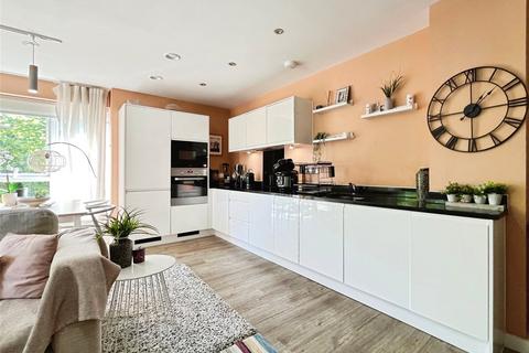 3 bedroom flat for sale, Bowen Drive, London SE7