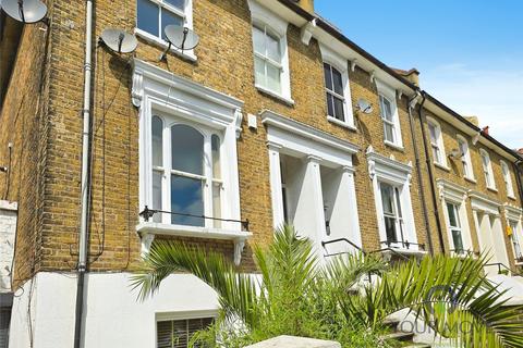 1 bedroom flat for sale, Shardeloes Road, London SE14