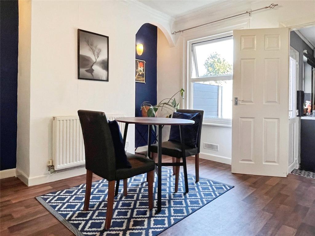 Sitting/Dining Room