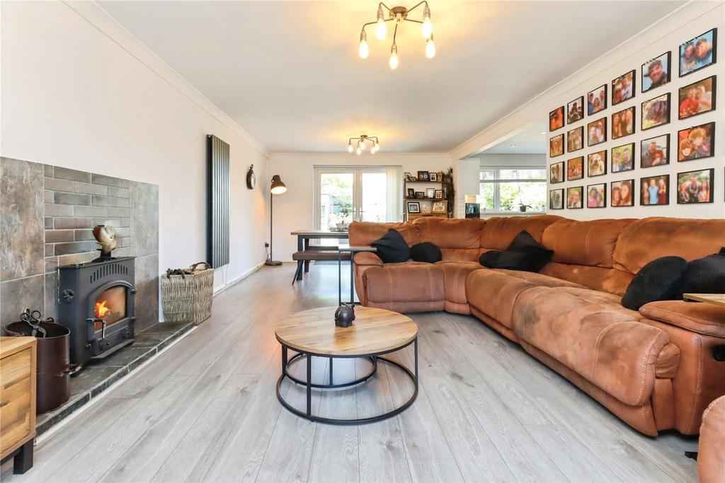 Living/Dining Room