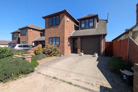 4 bedroom detached house for sale, Princes Avenue, Sheerness ME12