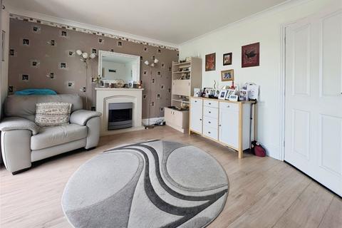 4 bedroom detached house for sale, Princes Avenue, Sheerness ME12