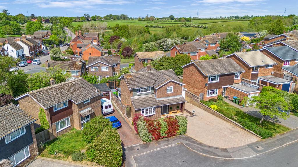 Willow Way, Wing