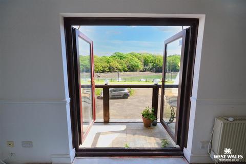 2 bedroom semi-detached house for sale, Gaddarn Reach, Neyland, Milford Haven