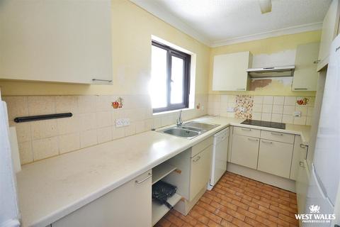 undefined, Gaddarn Reach, Neyland, Milford Haven
