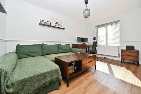 2 Alanby Drive, Bradford, BD10 9JF
