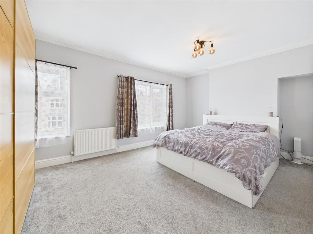 Bedroom: