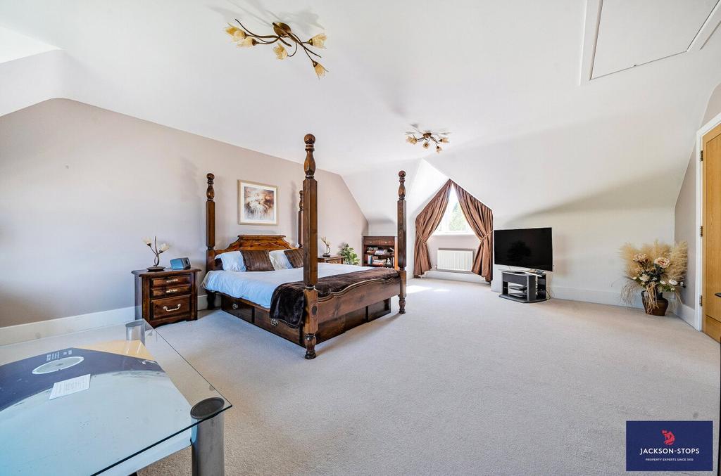 Main Bedroom