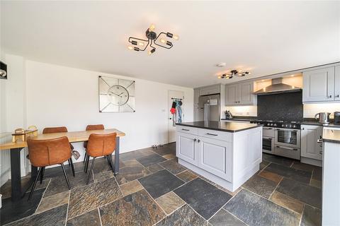 Sunnyside Eversley Road, Yateley, GU46 7RH