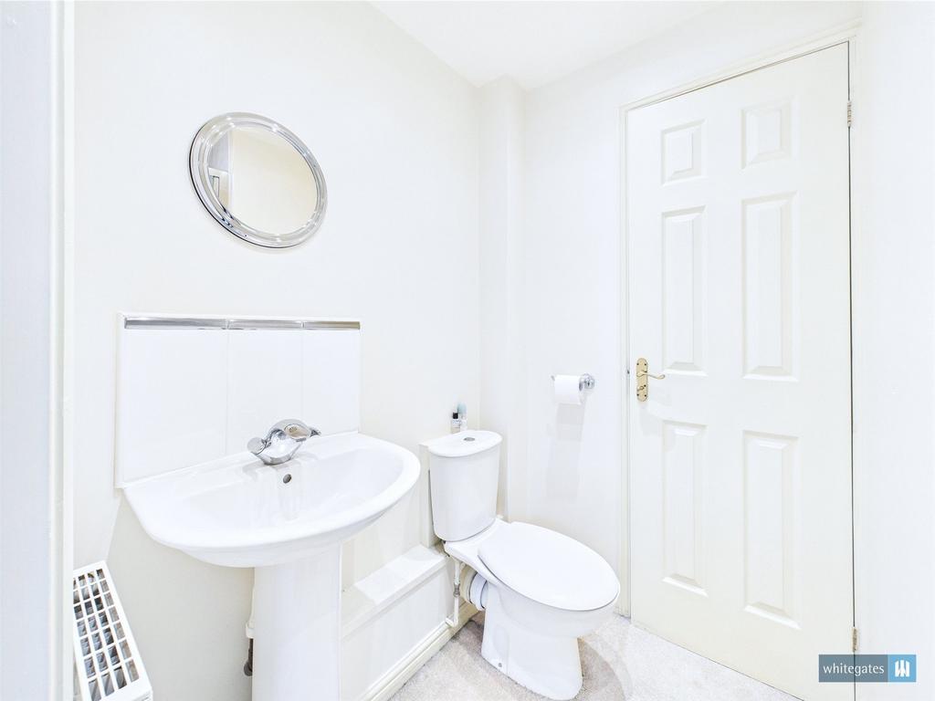 Jack &amp; Jill Bathroom