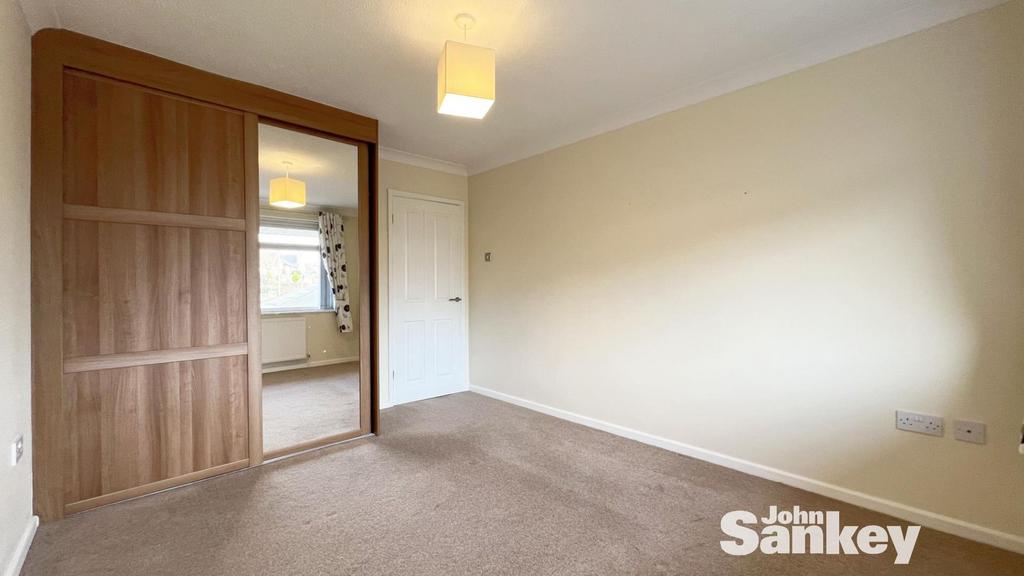 9 Sailsbury F&amp;M 5200.jpg