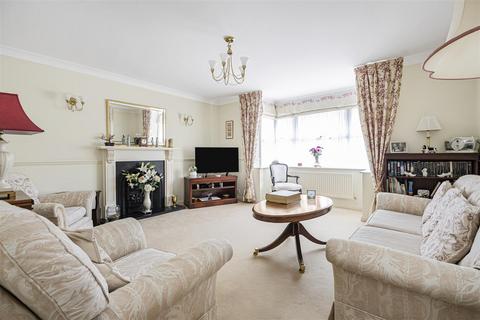 16 Glyncastle, Caversham, Reading, RG4 7XF